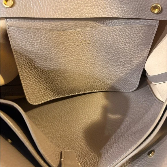 Cuyana 13” System Tote with laptop sleeve and adjustable strap - Picture 7 of 14